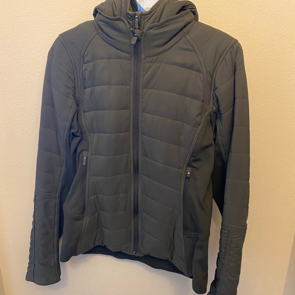Army green Lululemon light jacket. Hood is removal. Size 8. Great condition